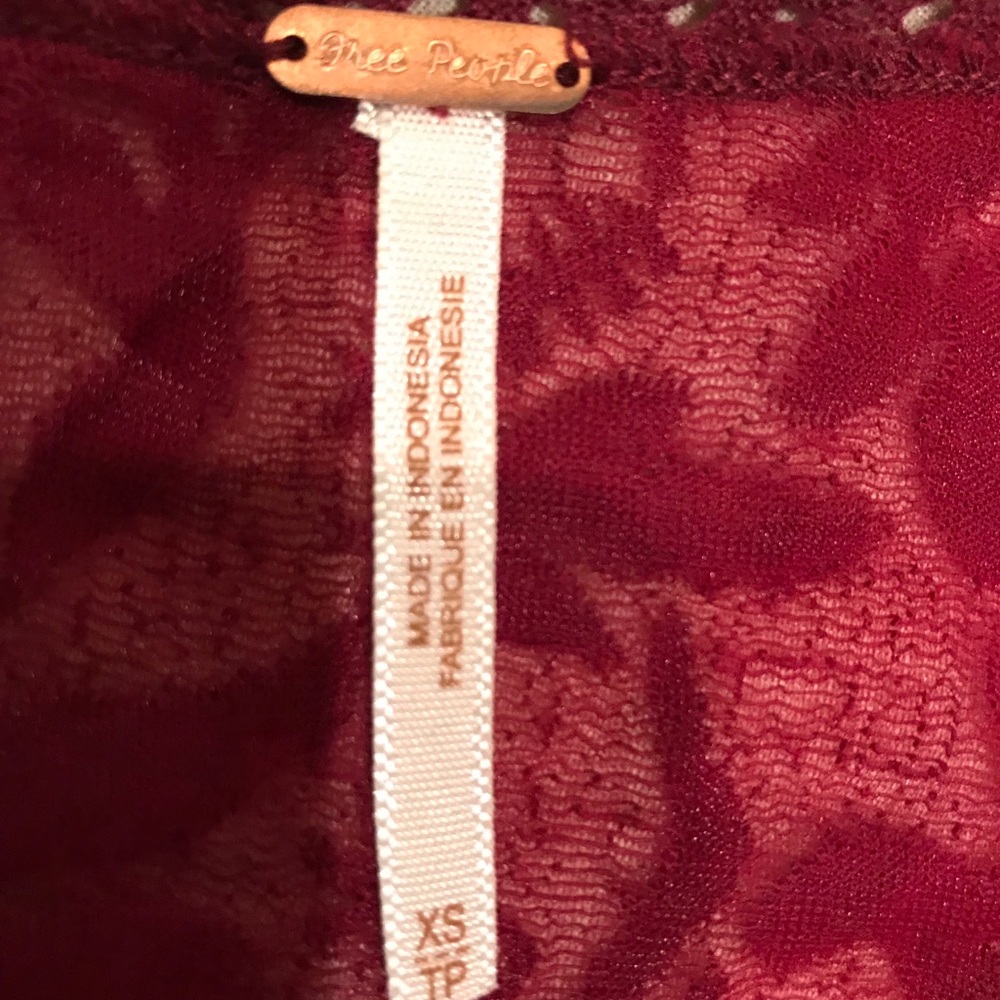 Free People Garnet Lace Detail Blouse Sz XS - Picture 5 of 5